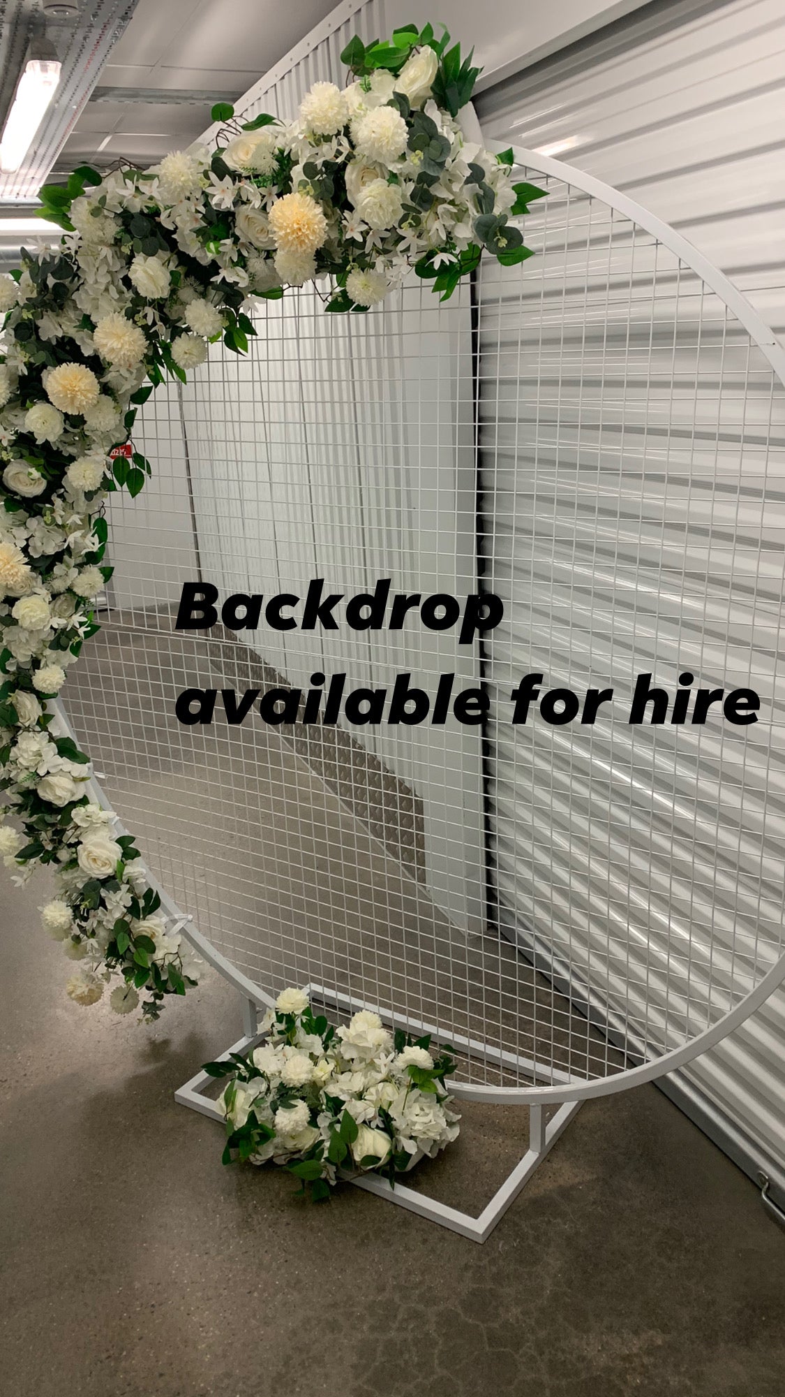 Round mesh backdrop hire